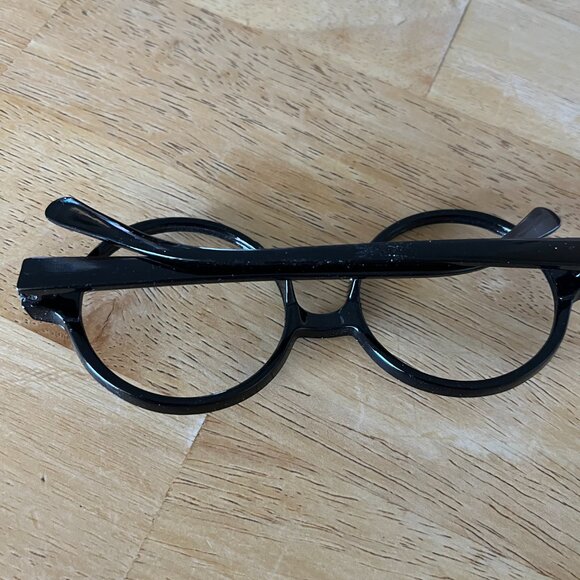Black Plastic No Lens Glasses - 19 pieces - Harry Potter, Nerd or Wizard Parties - Picture 5 of 5